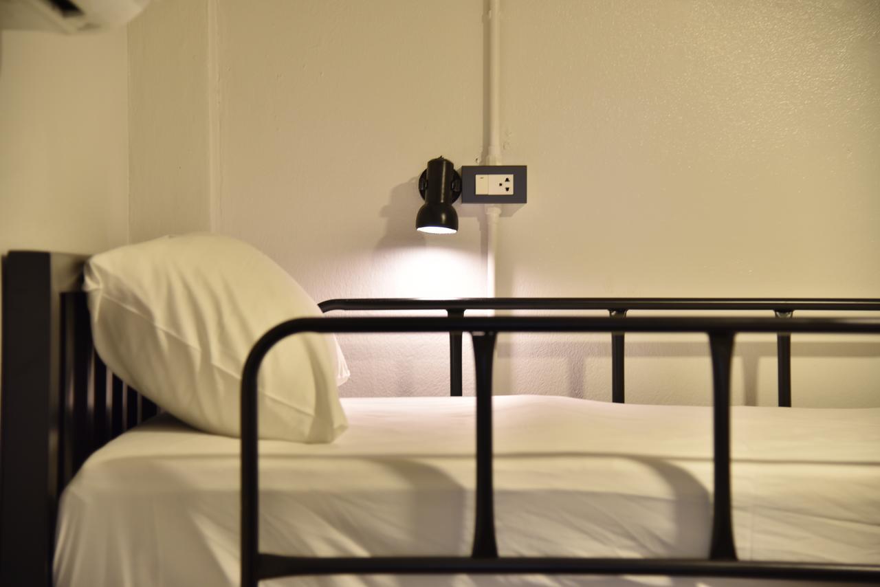 Pama Guesthouse Чиангмай Екстериор снимка
