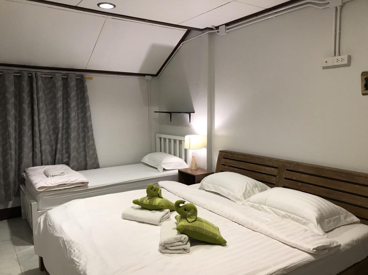 Pama Guesthouse Чиангмай Екстериор снимка
